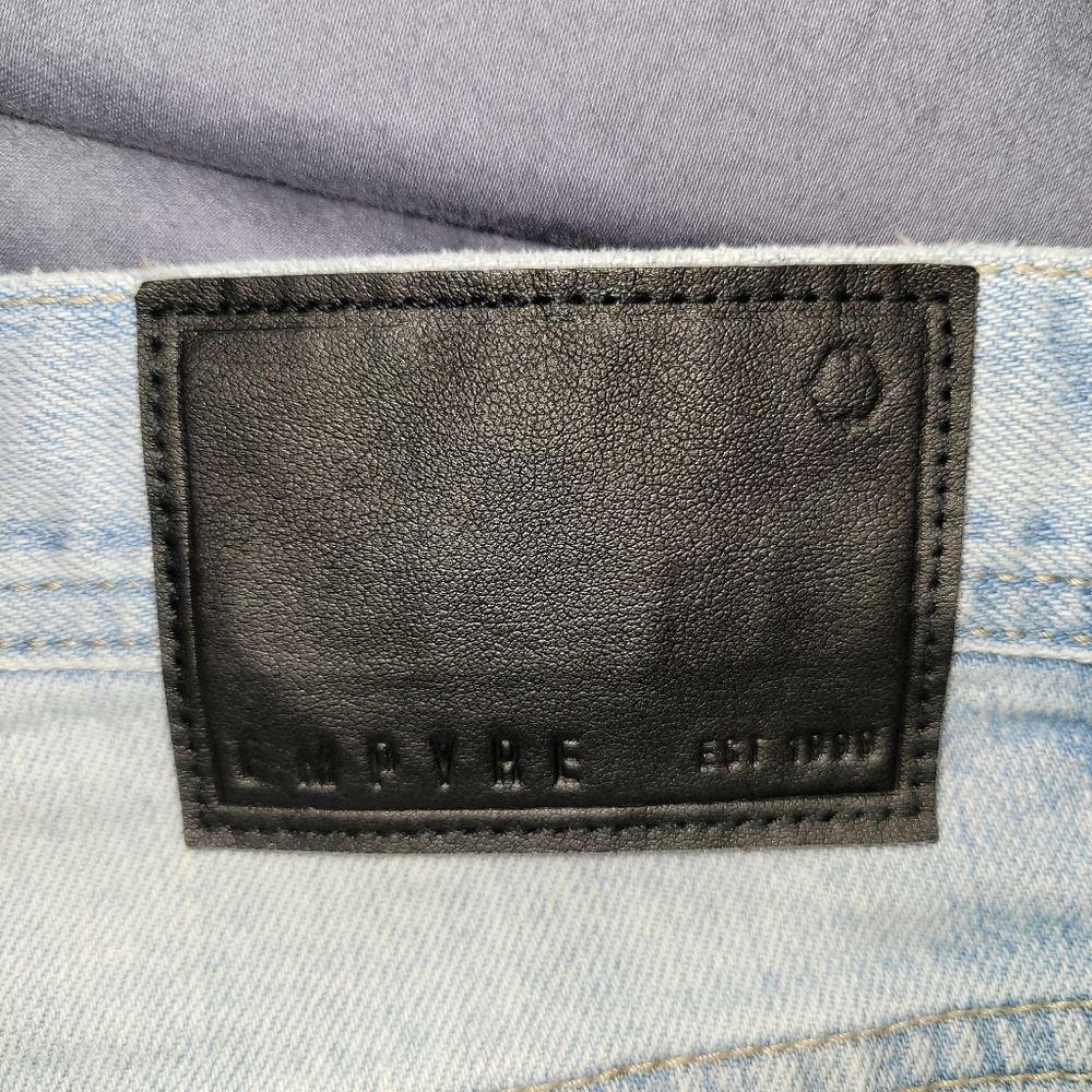 Jeans - Picture 7 of 13